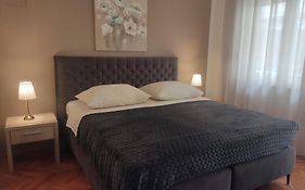 Apartments Mimi Omis